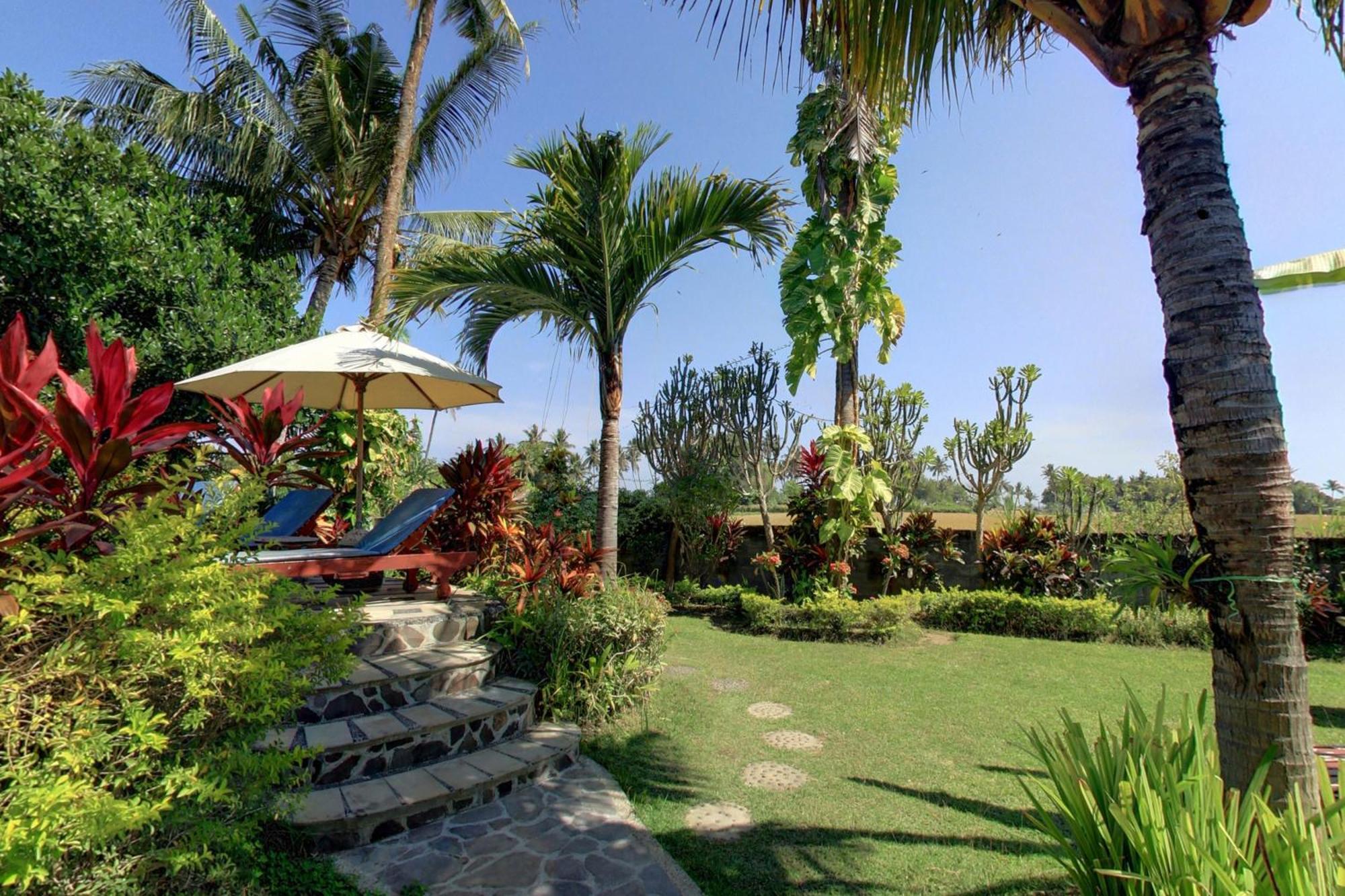Sawah Lovina Hotel Bagian luar foto